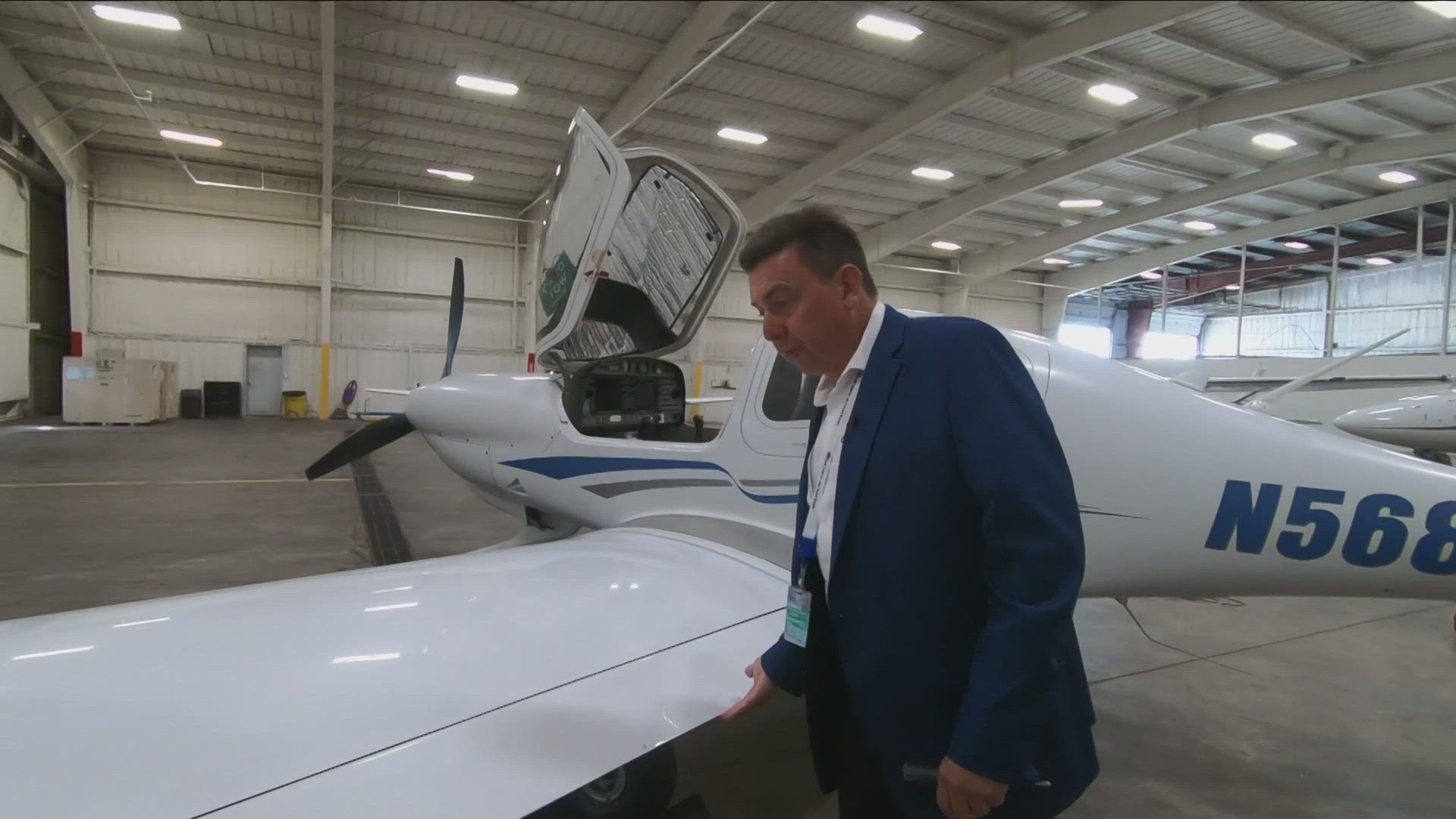 Todd Cameron the owner of OnCore Aviation is walking through a mock pre-flight check on this Diamond DA40 aircraft...
