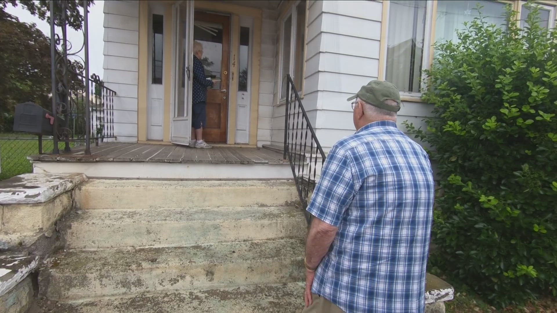 83-year-old Dick and 82-year-old Elaine DeLisle of West Seneca spend hours delivering about 20 meals for Feed More everyday.