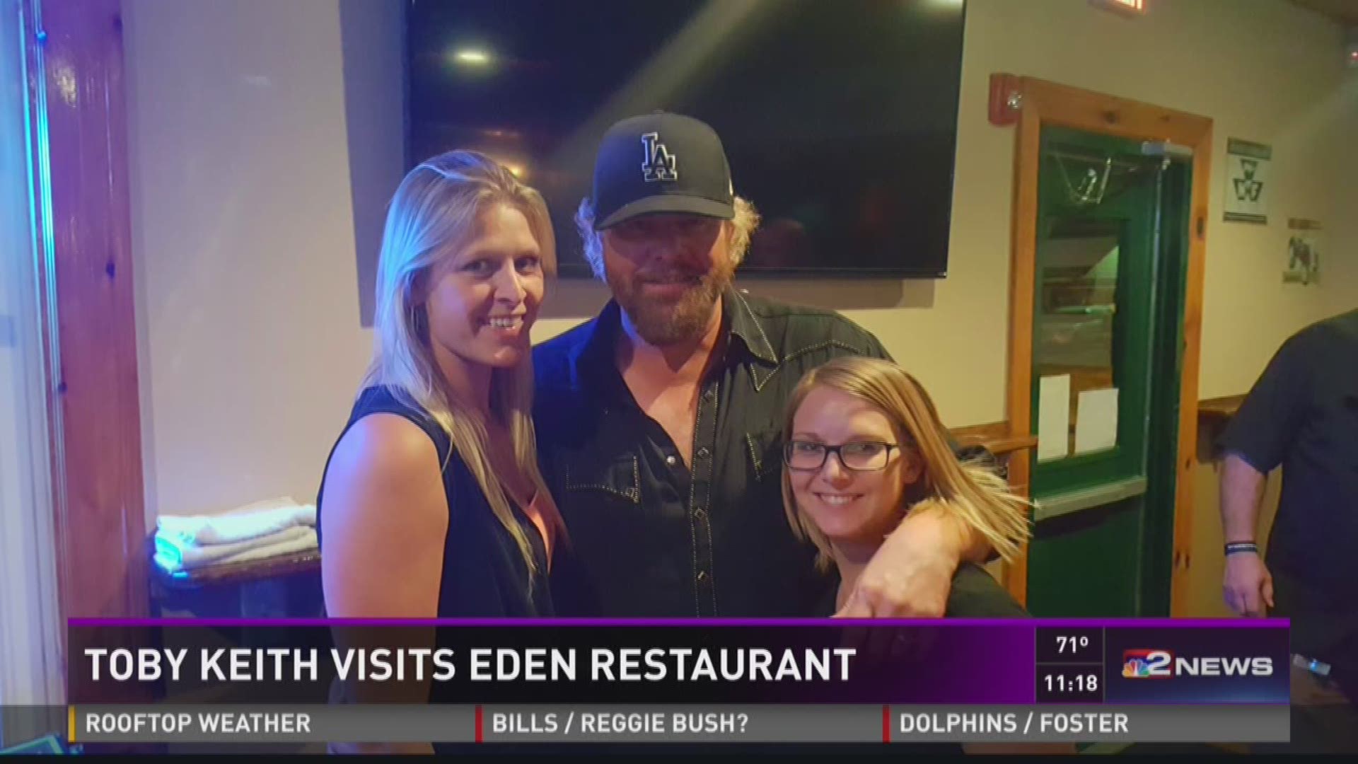 Toby Keith Visits Eden Restaurant