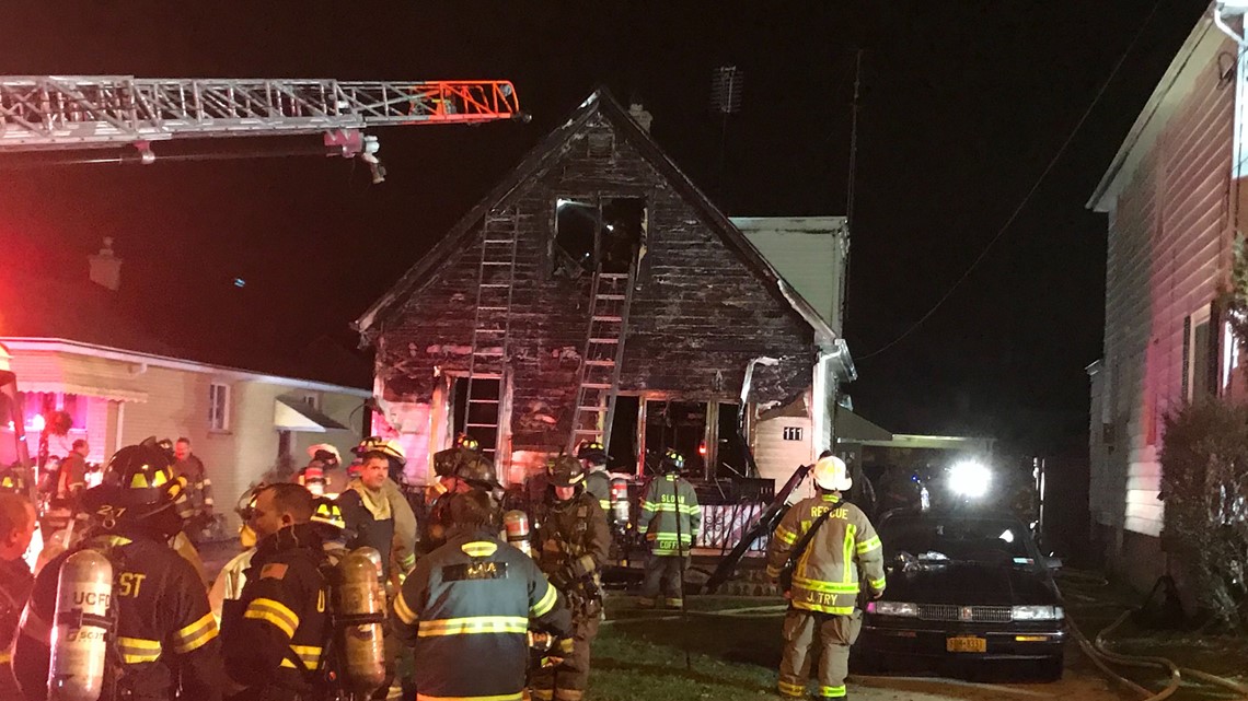 Man dies in early morning house fire in Cheektowaga