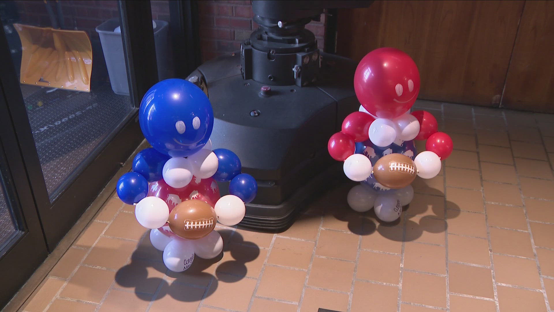 THAT'S WHY THE "ANGELS NETWORK" IS NOW CREATING THESE BALLOON BUDDIES... SO NO ONE HAS TO WATCH THE BILLS GAME ALONE.