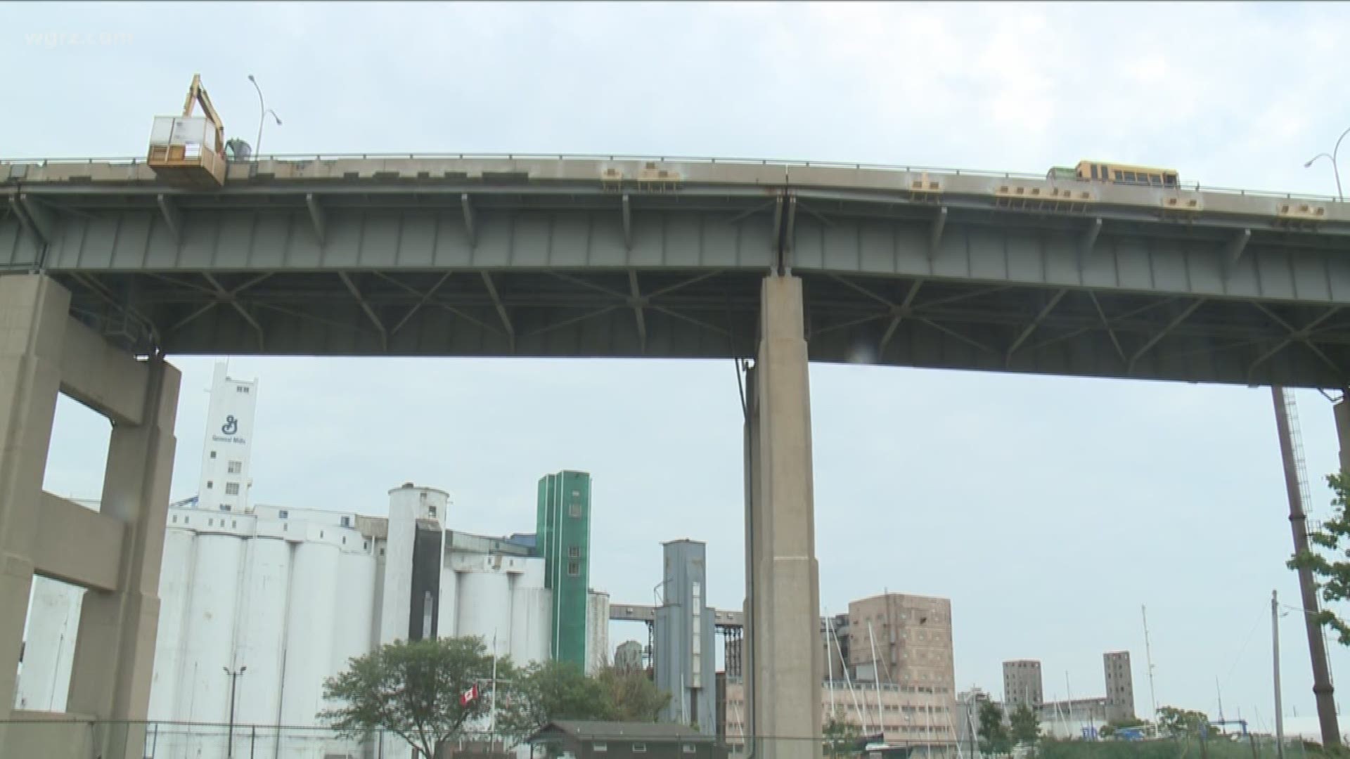 Should the skyway stay or go?
