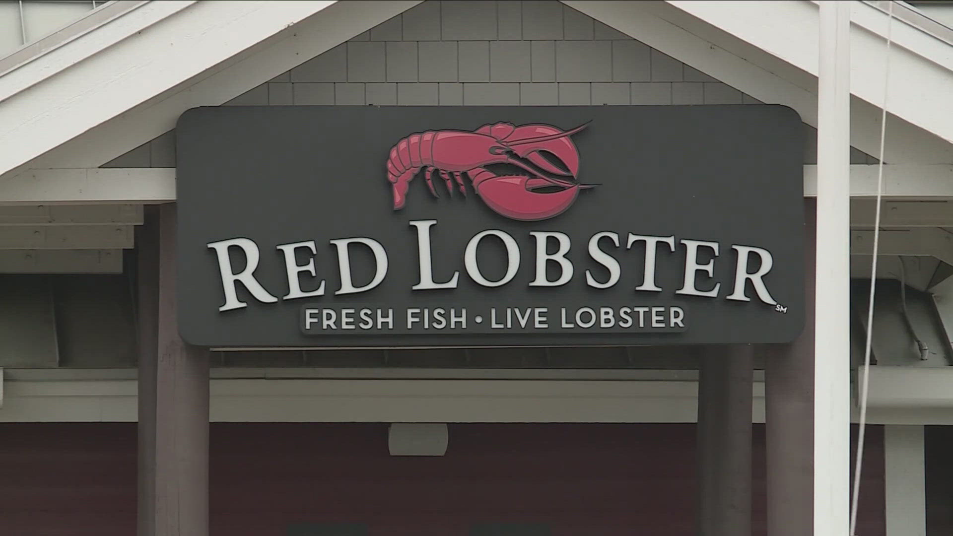 They are reaching out to offer jobs for those who lost theirs when the seafood restaurant chain abruptly shut down.