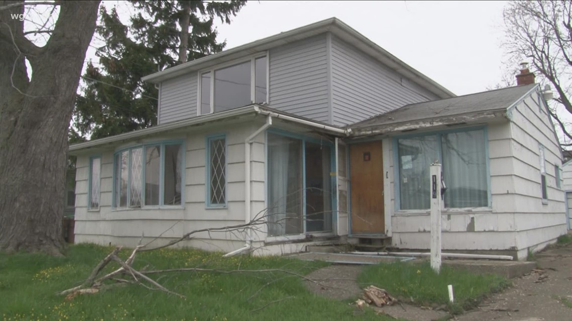 Erie County Clerk pledges to hold bank responsible for Cheektowaga zombie home - Vimarsana News
