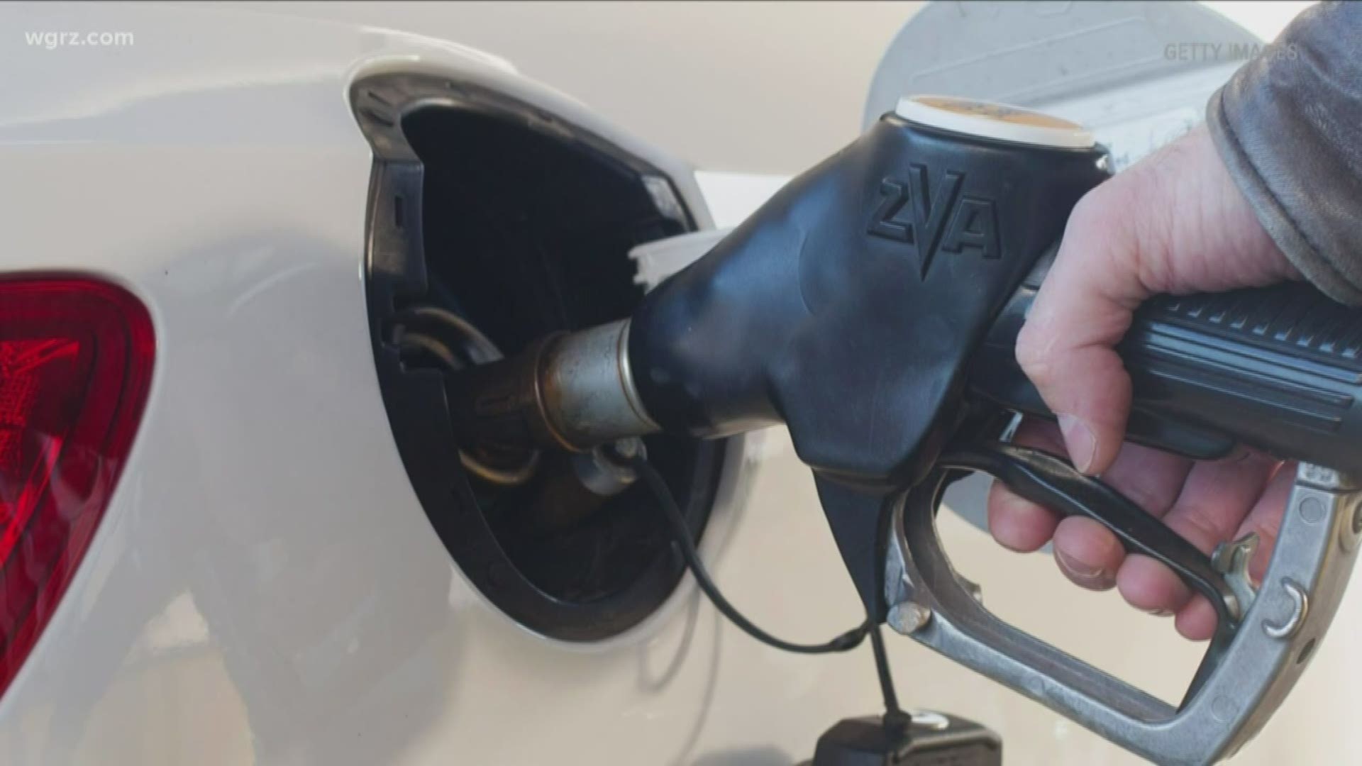 Gas prices continue to fall in Western New York