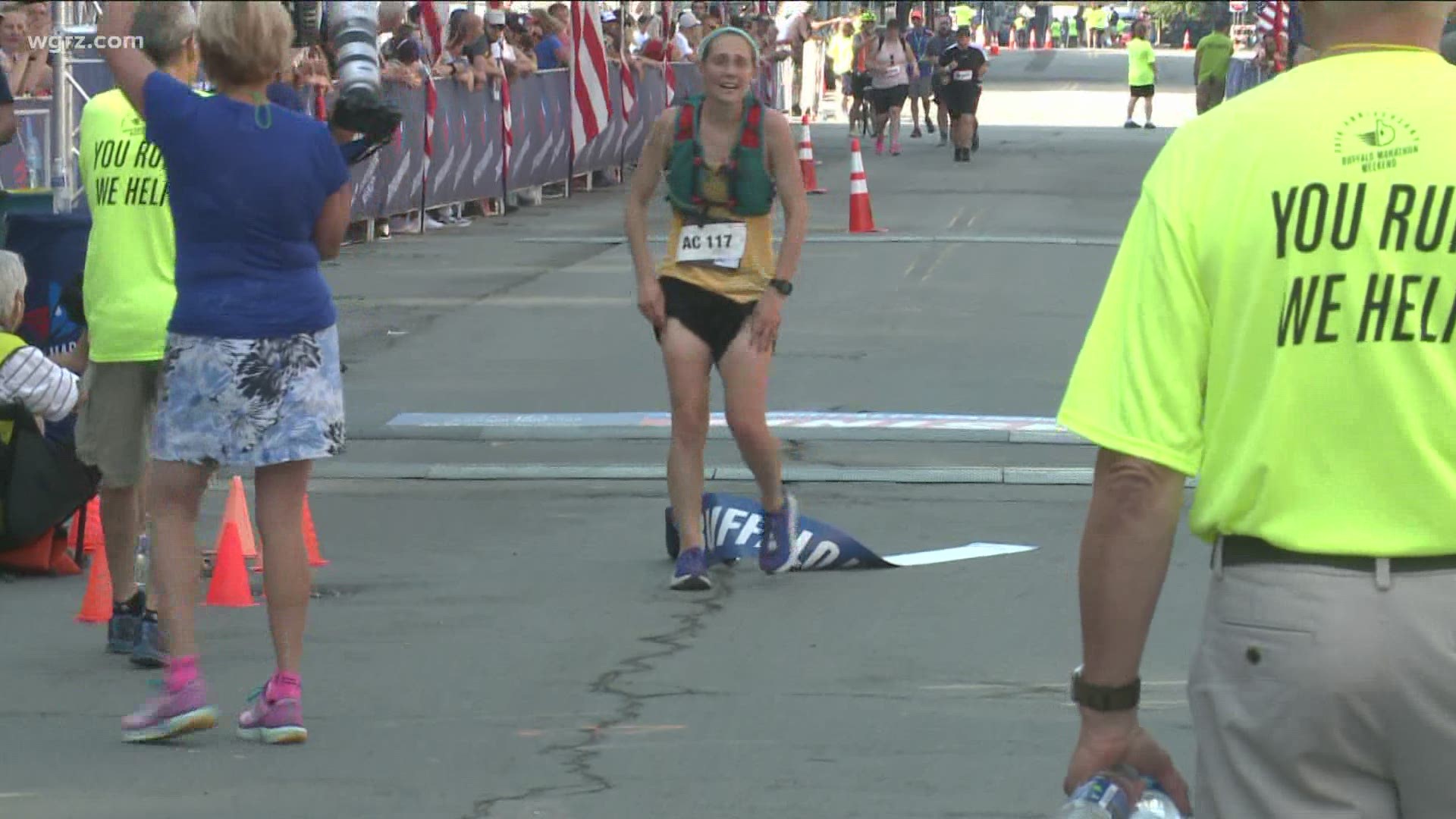 Thousands of runners hit the streets of Buffalo on hot, humid marathon