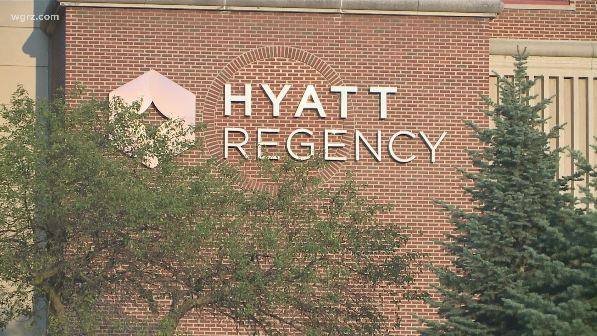 Douglas Jemal's sole bid of 15 million dollars wins the Hyatt Regency Hotel auction
