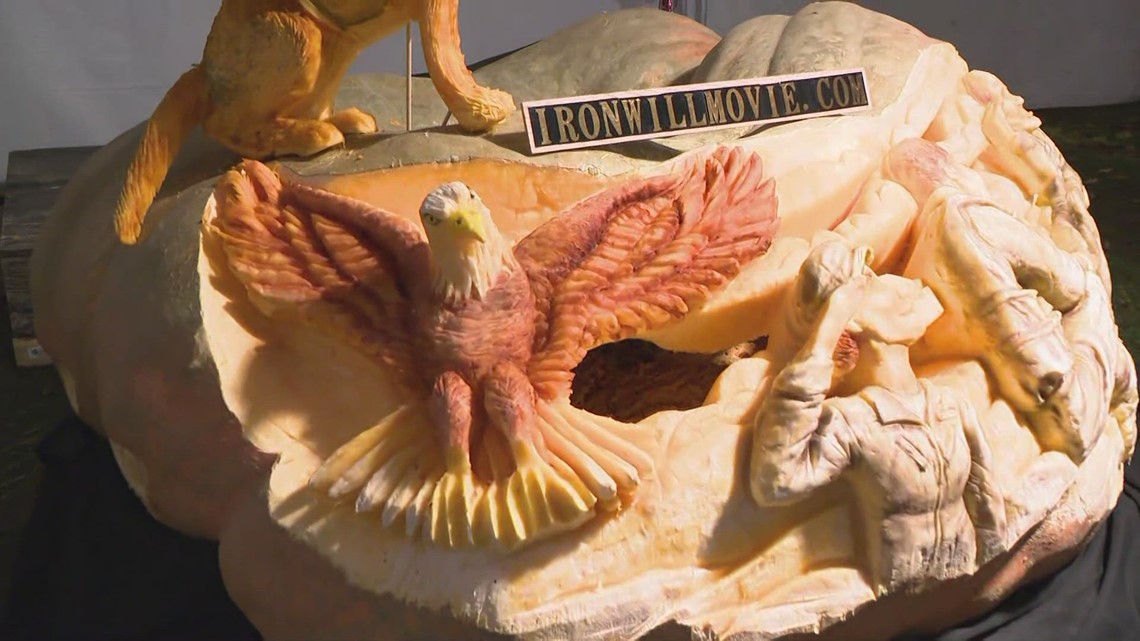 Epic 1ton jackolantern carves its way into world record