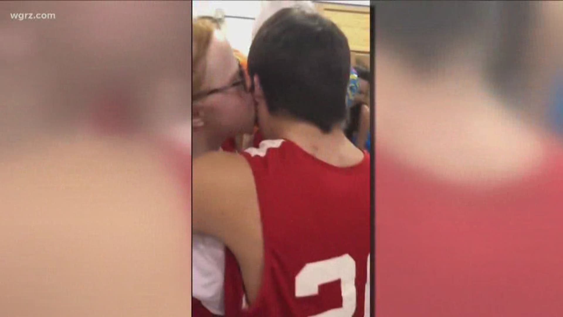 Local 'promposal' melts hearts