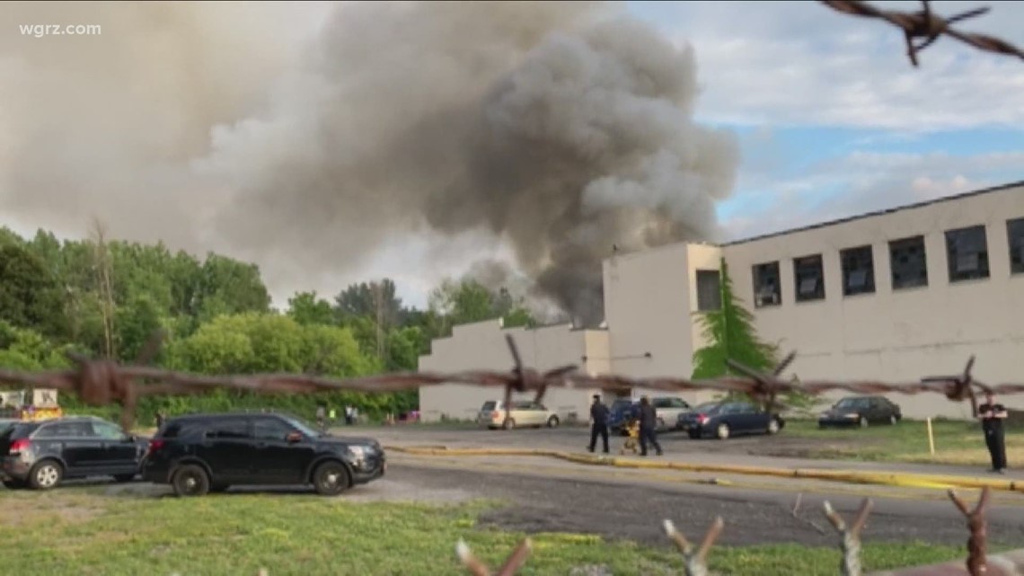 2nd-alarm fire rips through Riverside neighborhood building - Vimarsana News