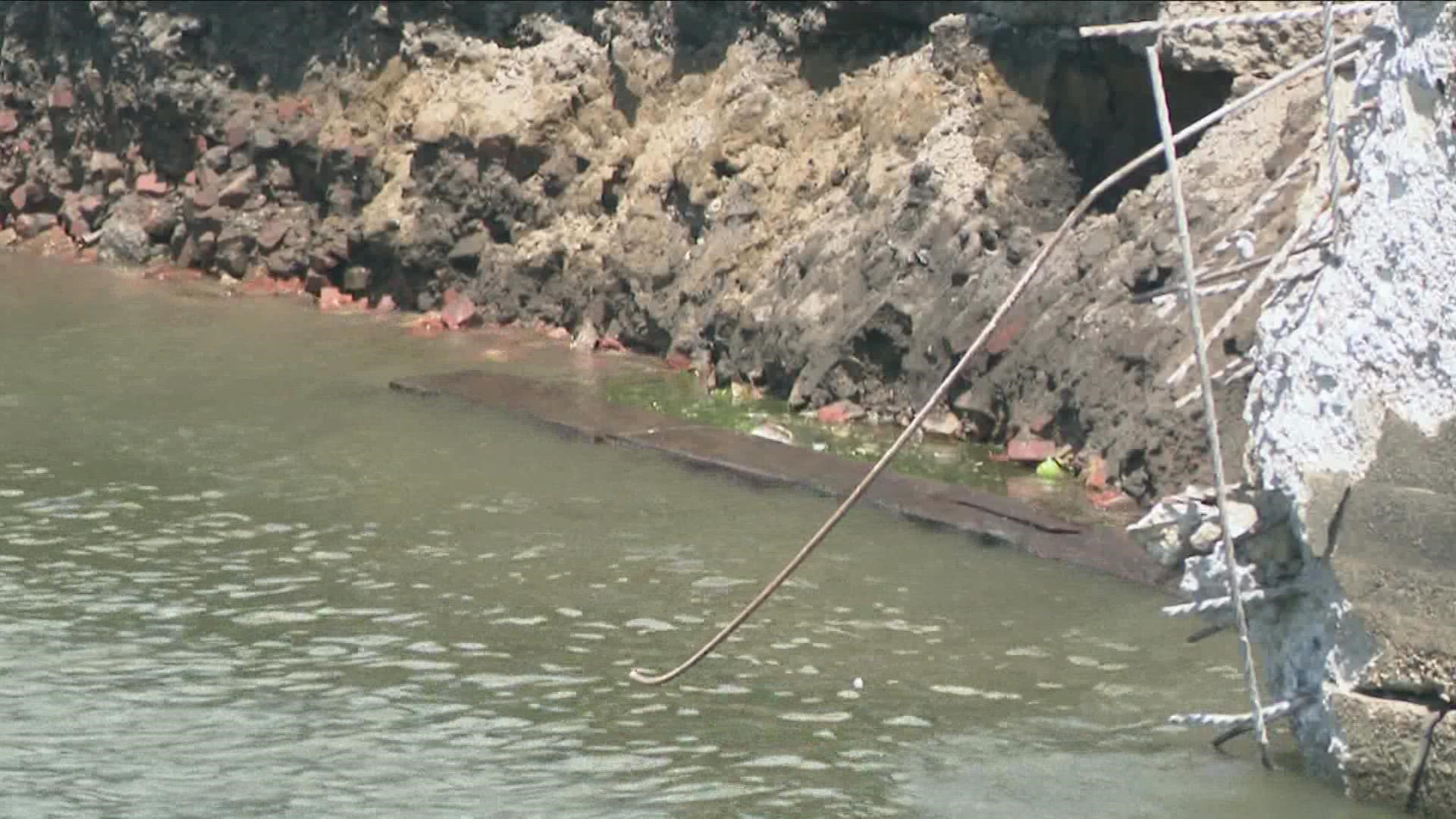 Crews are back working on part of the shoreline that collapsed into the Buffalo River earlier this week.