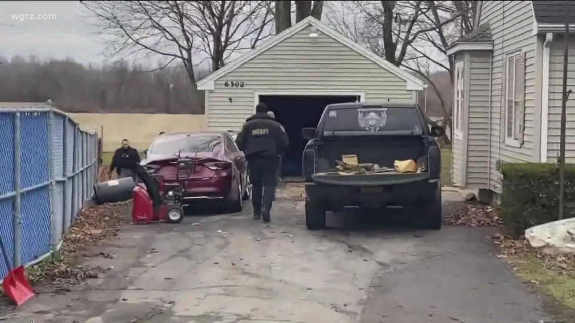 Man faces list of felony charges after bomb threat in Stafford