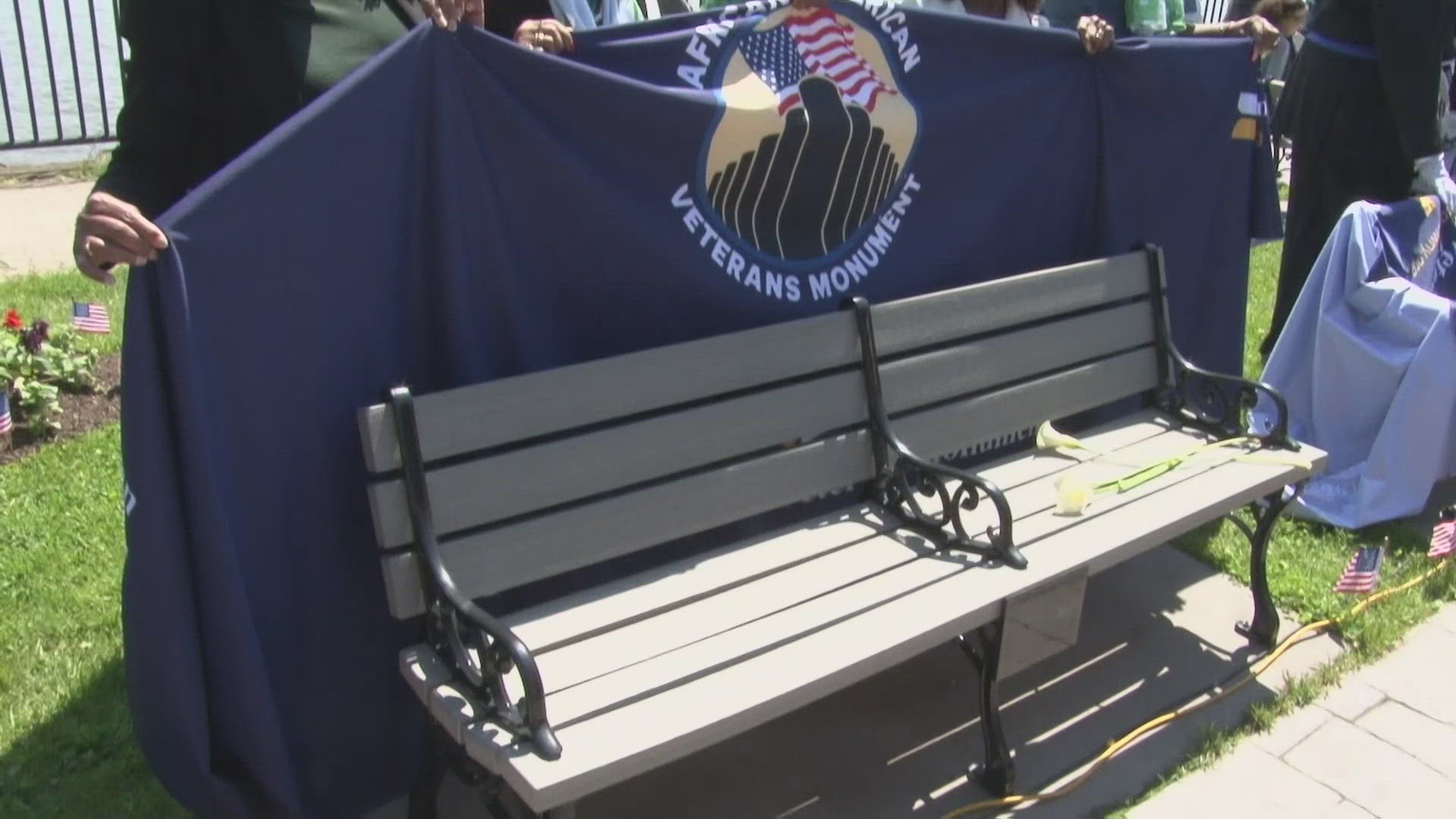 Veterans Bench African American Veterans Monument dedicated new bench | wgrz.com