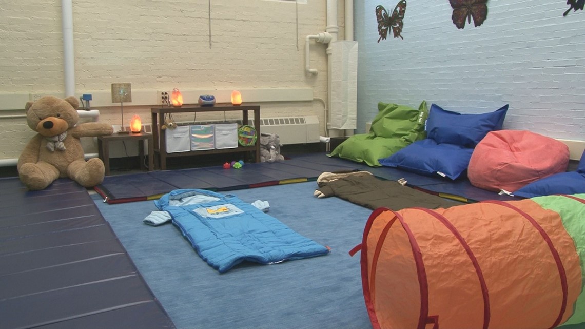 Buffalo School Unveils Calming Room For Students Wgrz Com   4ad439c2 37c9 4d39 9831 A1e73564cb16 1140x641 