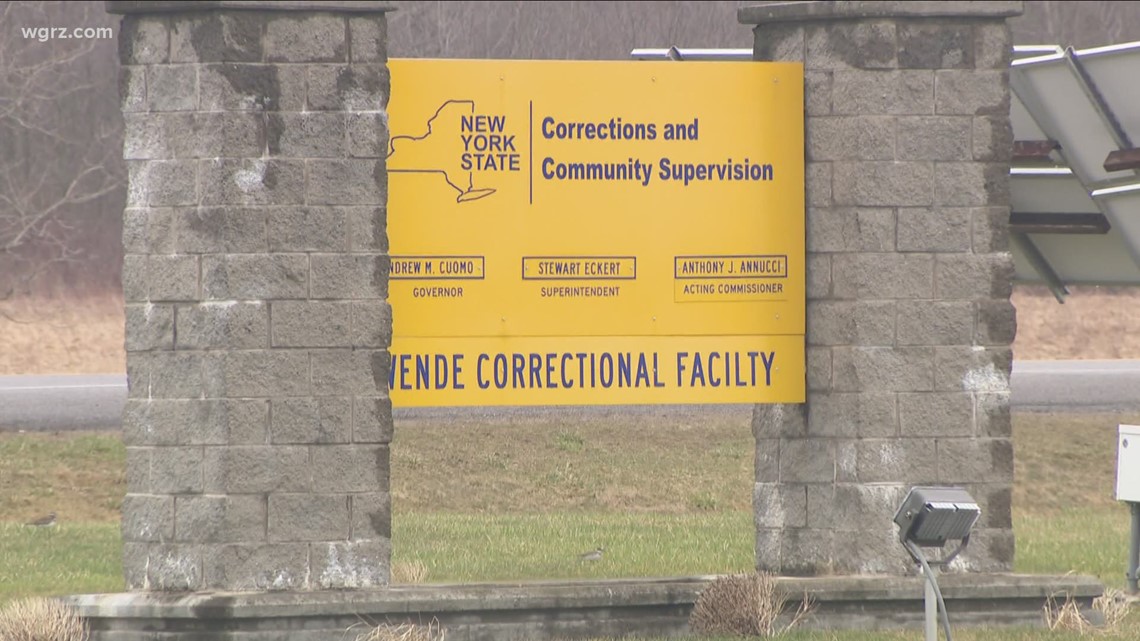 2 officers injured in prison attack - Vimarsana News