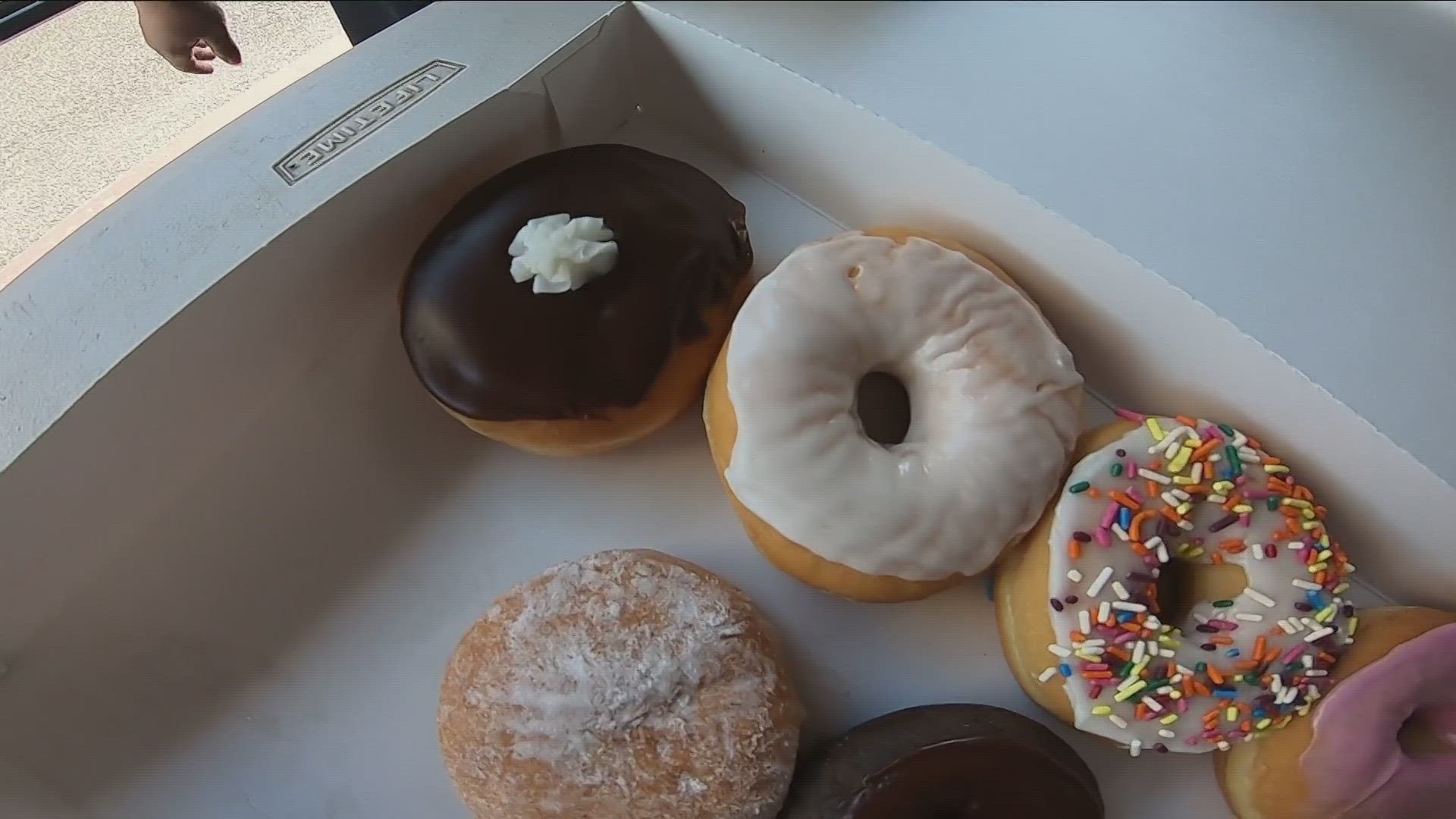 The Salvation Army hands out free donuts to local veterans