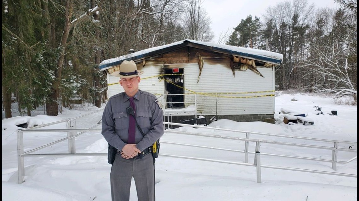 New York State trooper rescues woman from house fire - Vimarsana News