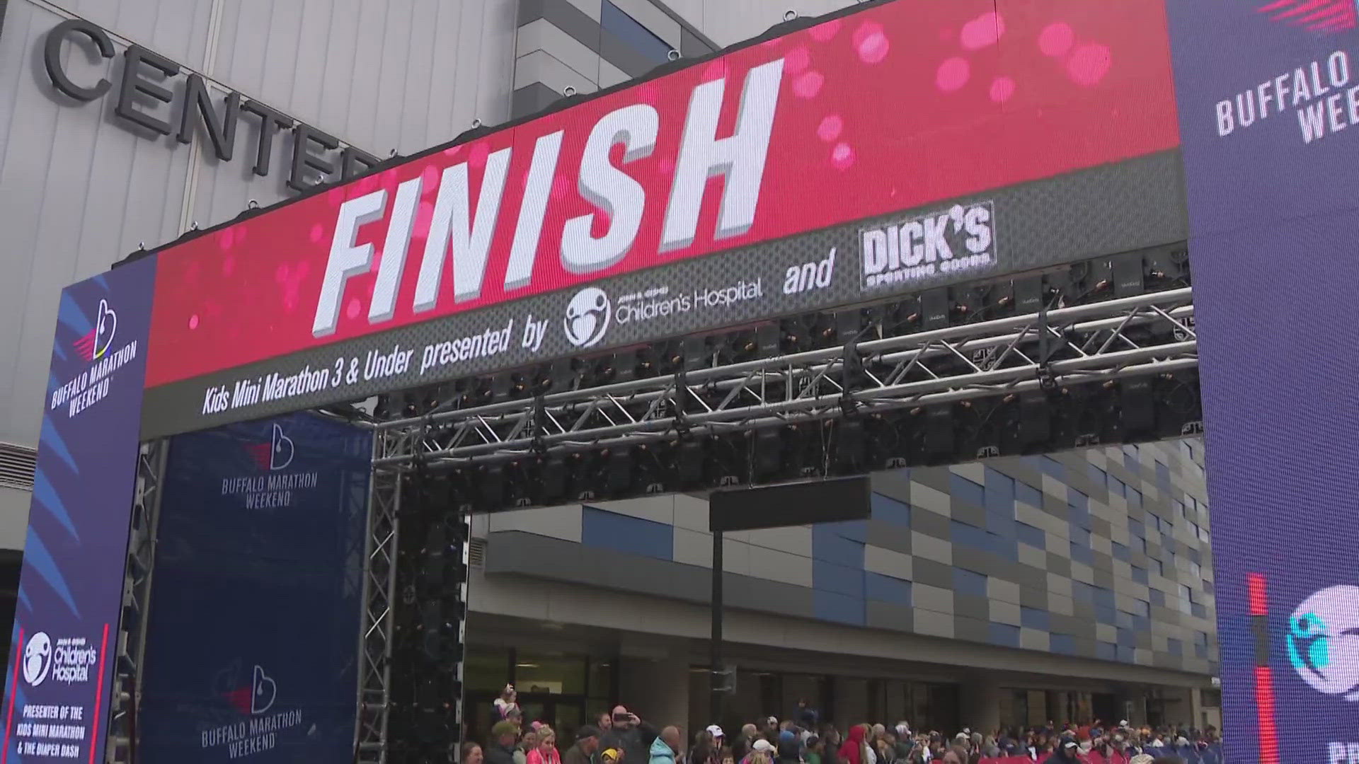 From early morning road shutdowns to an expo downtown, here’s how the weekend’s big race will impact the city.