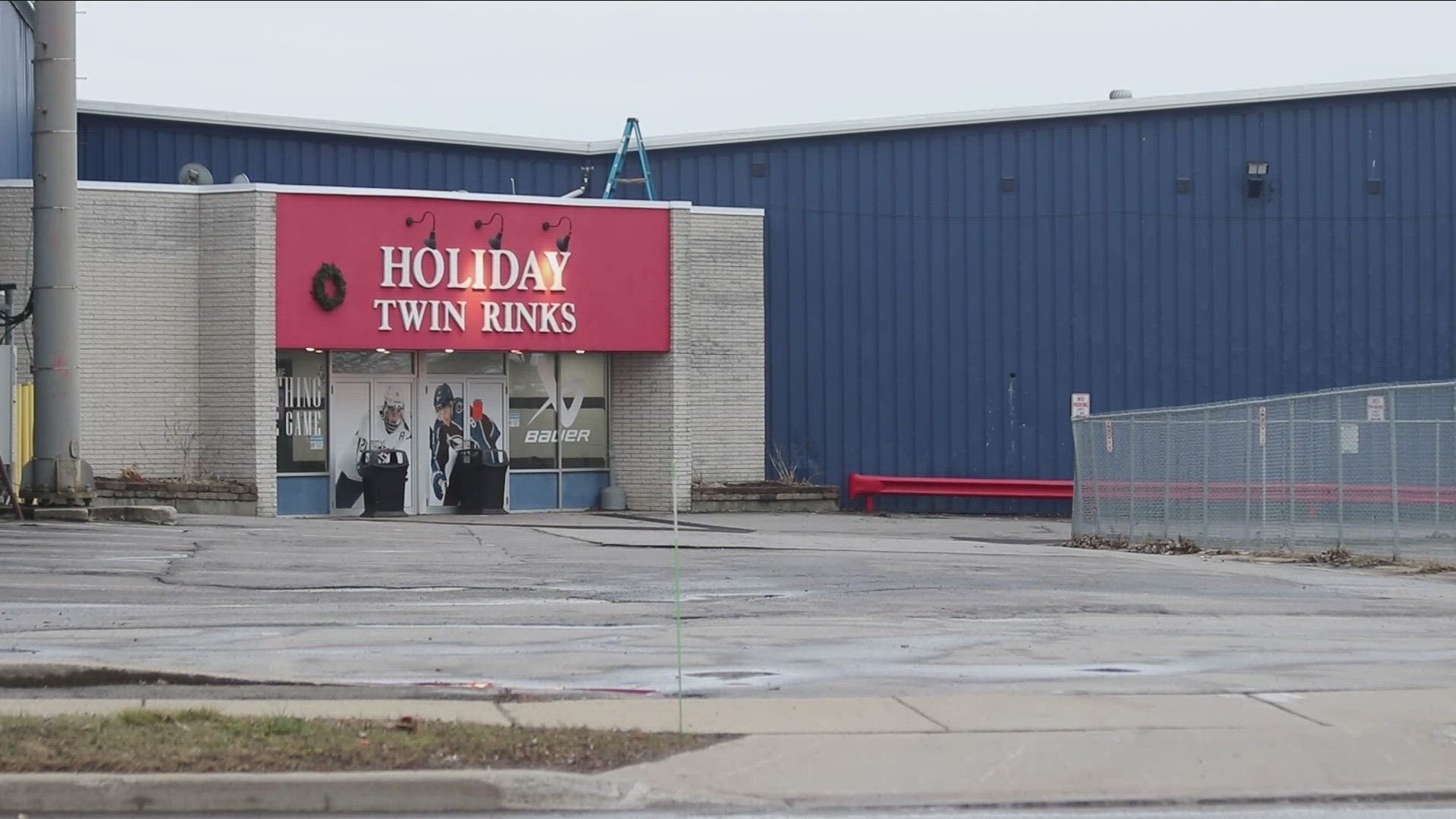 When did workers at Holiday Twin rinks know about the carbon monoxide problems