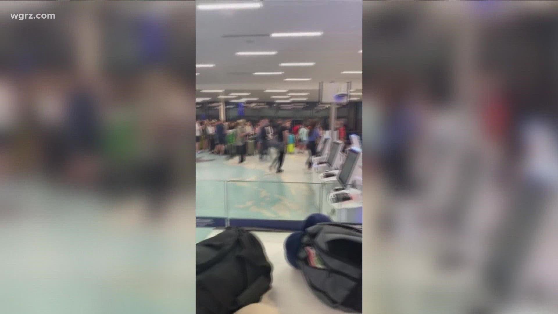 Buffalo man stuck at Florida airport