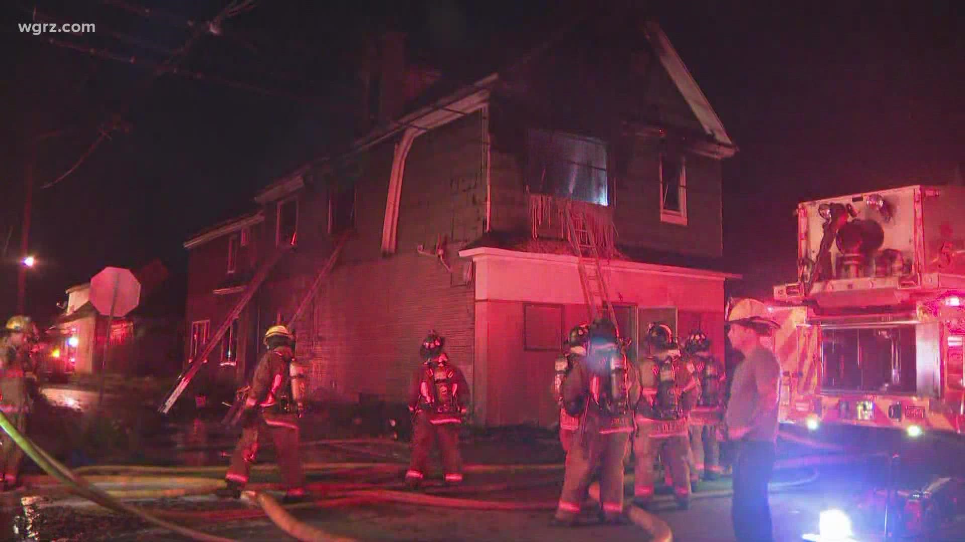 Crews respond to Warren Street fire | wgrz.com