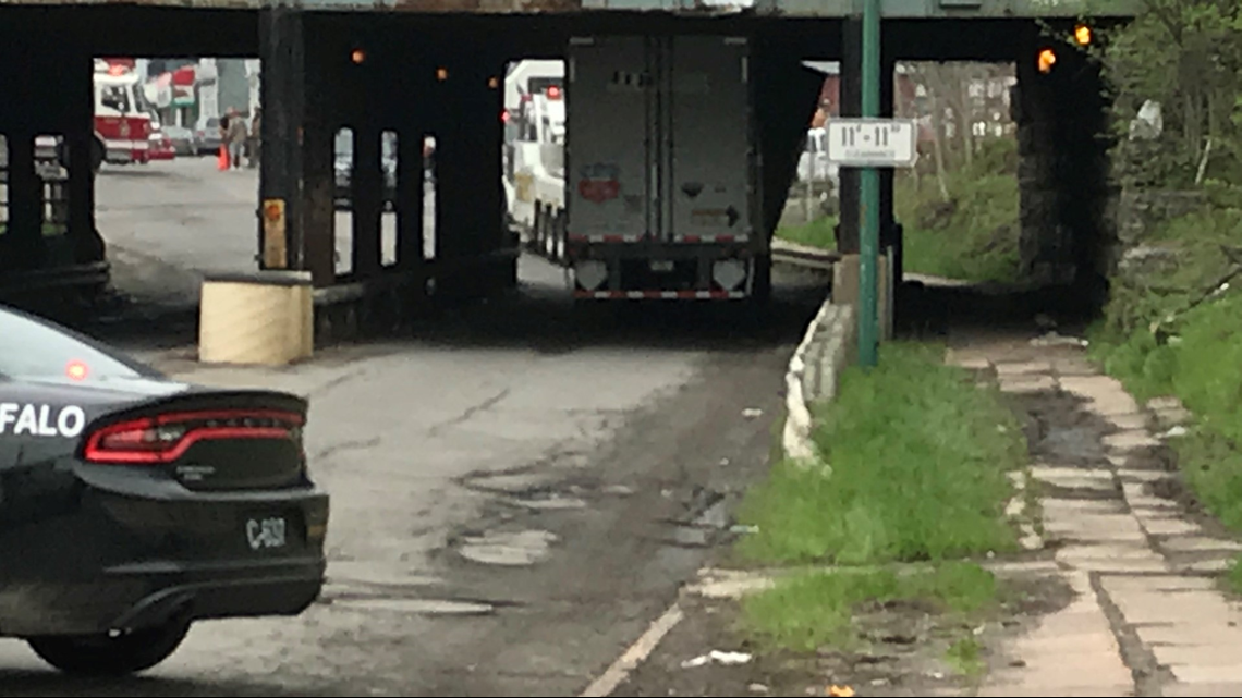 Tractor Trailer gets stuck under Clinton Street bridge