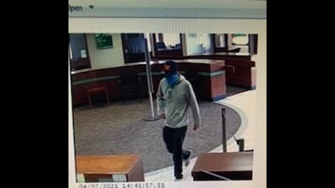 Niagara Falls Police looking for bank robbery suspect | wgrz.com