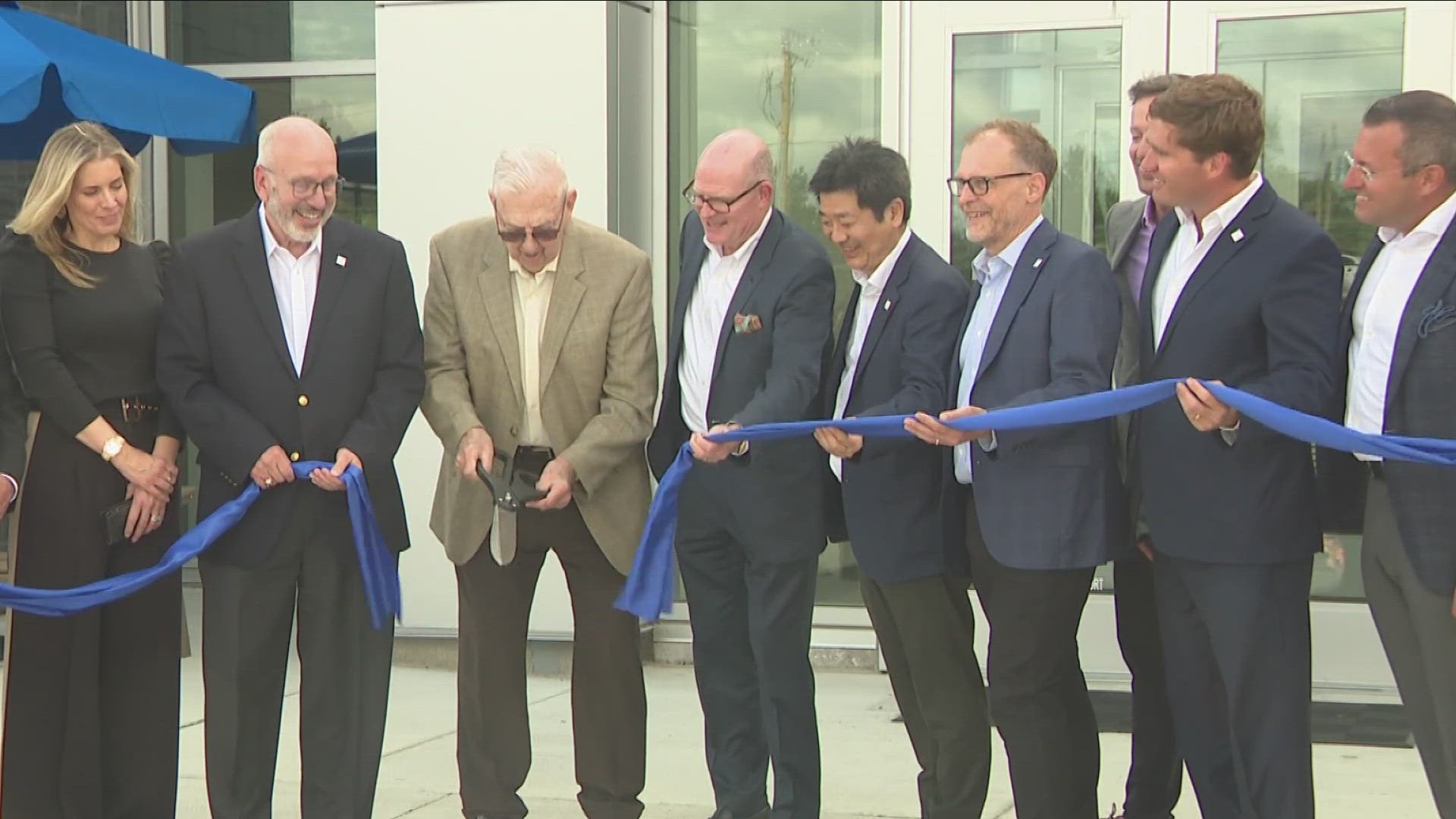 West Herr cut the ribbon on a new Subaru facility on Transit Road in the Town of Lockport, Thursday.