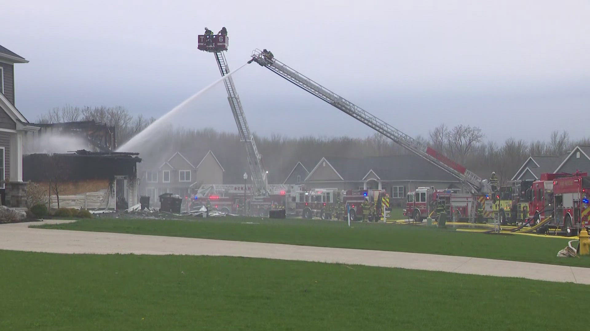 Crews battle large house fire in Orchard Park | wgrz.com