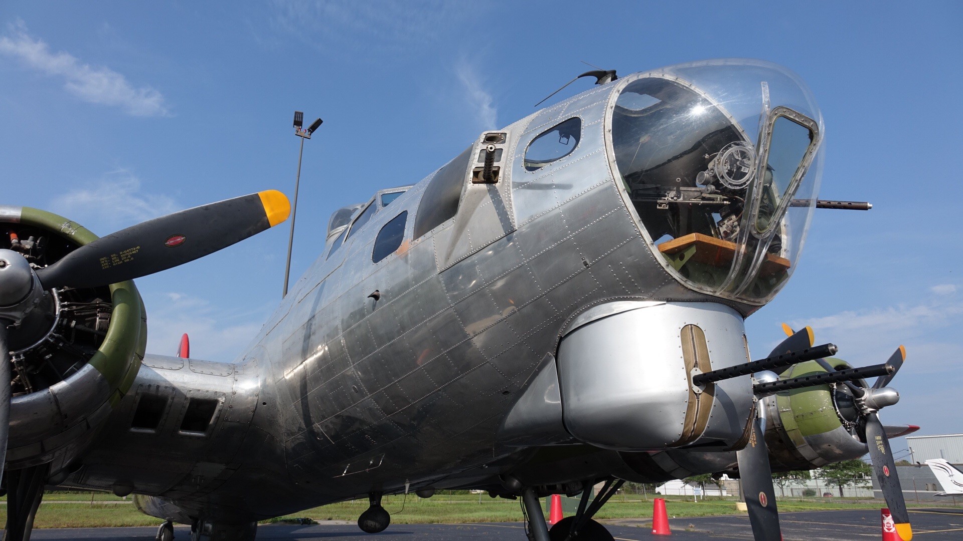 Fly in WWII B-17 bomber this weekend | wgrz.com