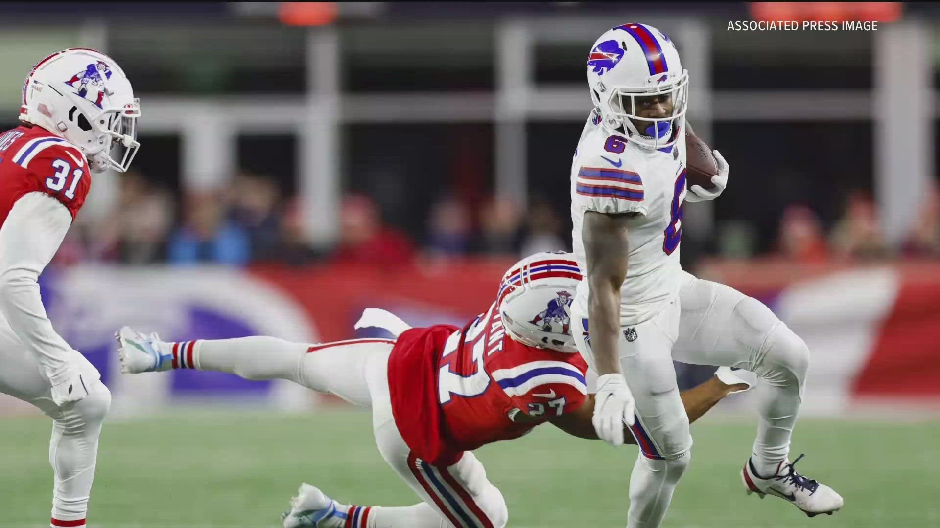 WGRZ Bills/NFL Insider Vic Carucci said he expects the Bills to look for a wide receiver in the upcoming draft, potentially in the 2nd or 3rd round.