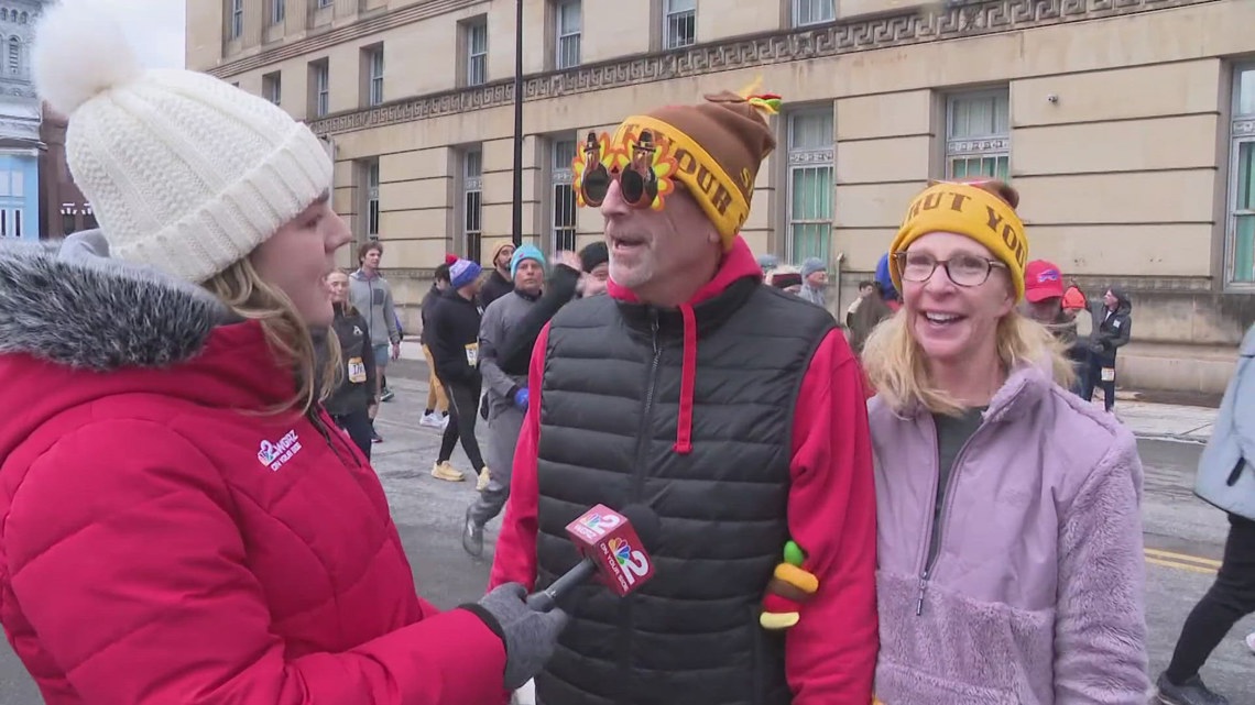 Turkey Trot brings 14,000 runners to Buffalo for 130th Thanksgiving race