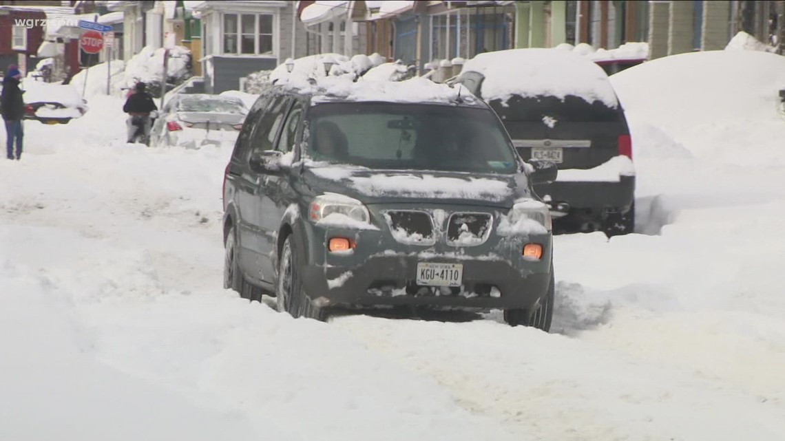 City of Buffalo neighbors frustrated, getting stuck while waiting for plows to get through neighborhoods - Vimarsana News