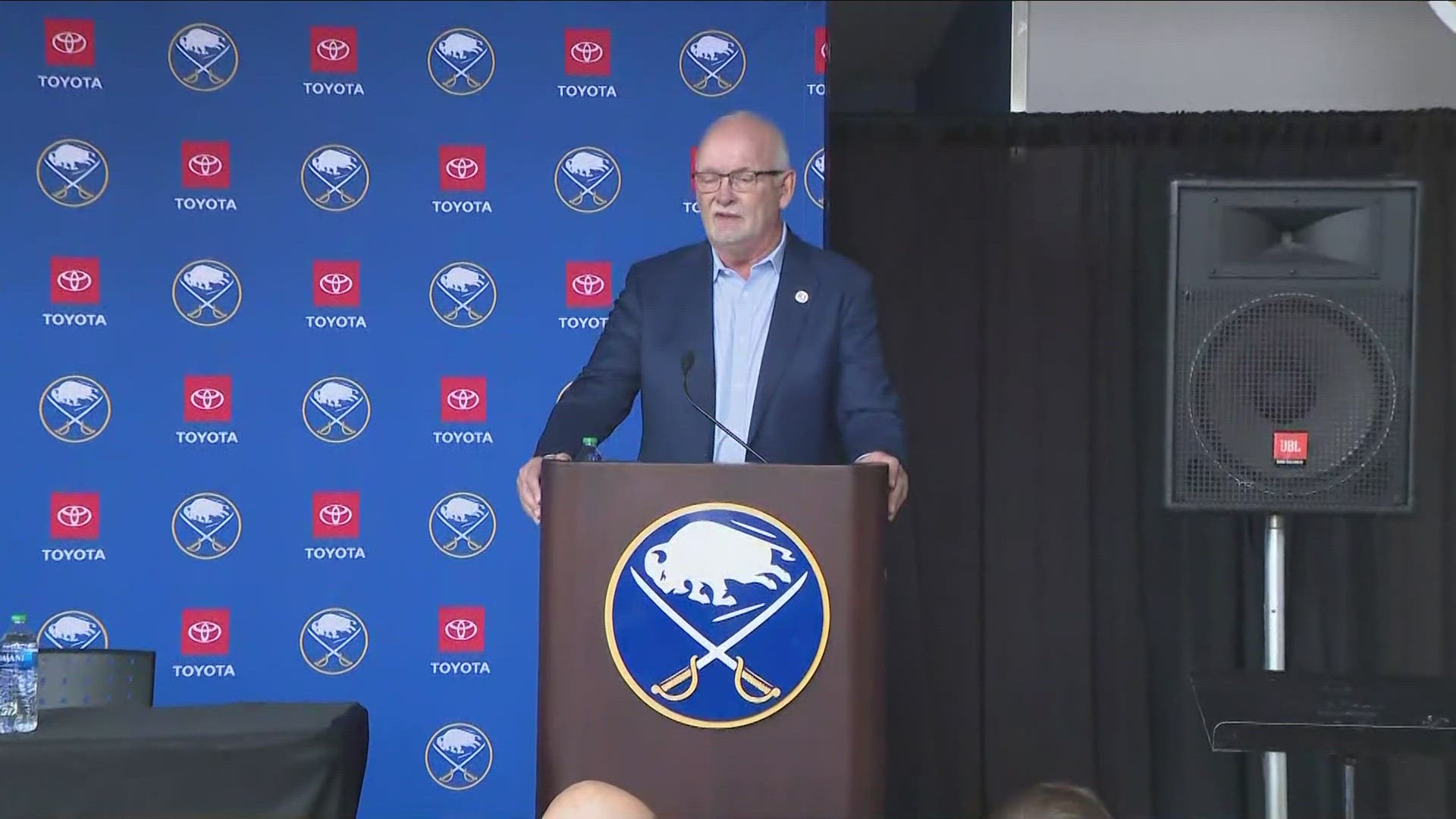 Coach Lindy Ruff returns to Buffalo Sabres, speaks to the media