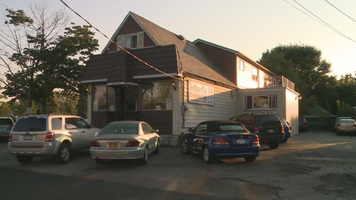 Schiller Park residents concerned about new restaurant