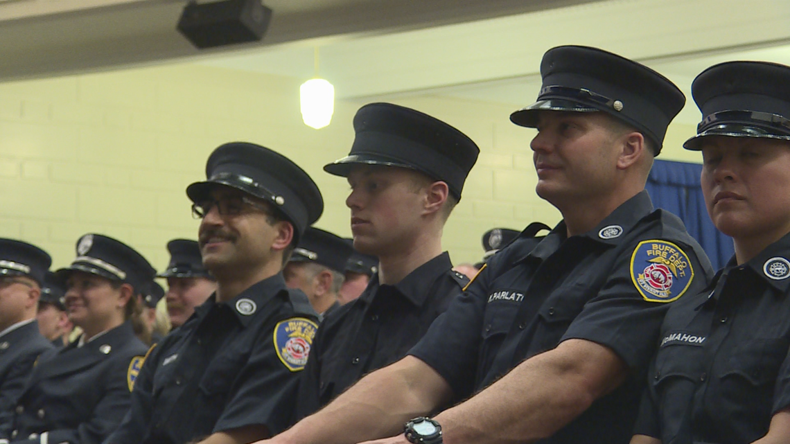 New Buffalo firefighters graduate | wgrz.com