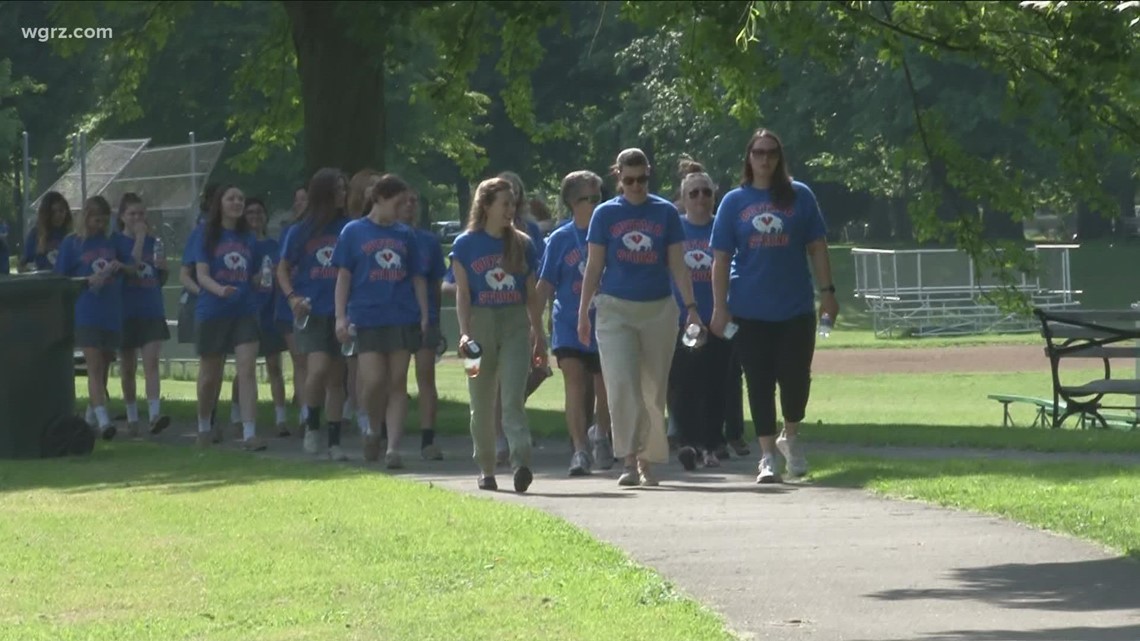 Mount Mercy Academy walks for peace, honors victims in Buffalo mass shooting - Vimarsana News