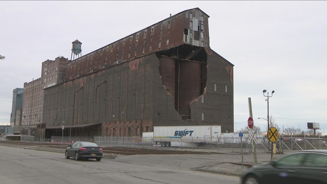 Developer Douglas Jemal joins the fight to save the Great Northern Elevator - Vimarsana News