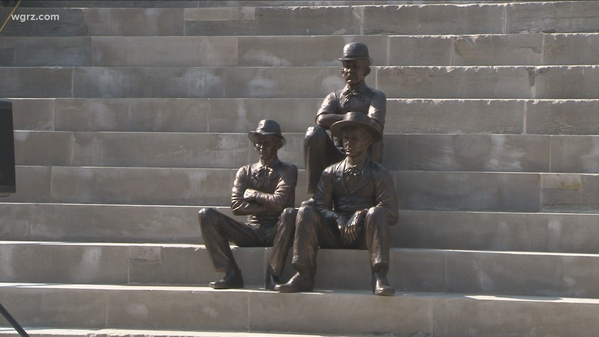 Three life size statues commemorating the lock-tenders who who used to work on the canal. Their arrangement is being modeled after a photo taken back in 1897.