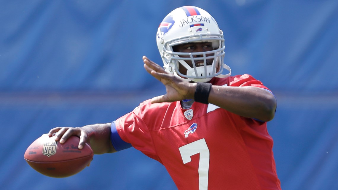 Tarvaris Jackson, former Buffalo Bills quarterback, dies in car crash