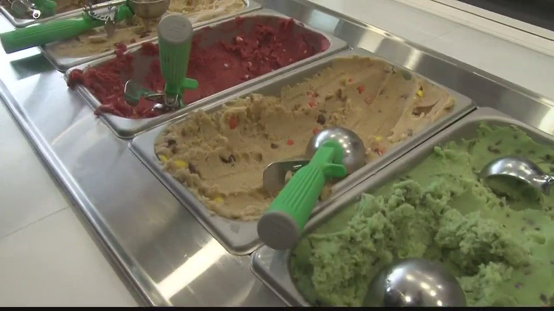 A new spot at the Walden Galleria serves up cookie dough that's safe - and delicious - to eat.  Daybreak's Melissa Holmes takes us to Dough Boyz.