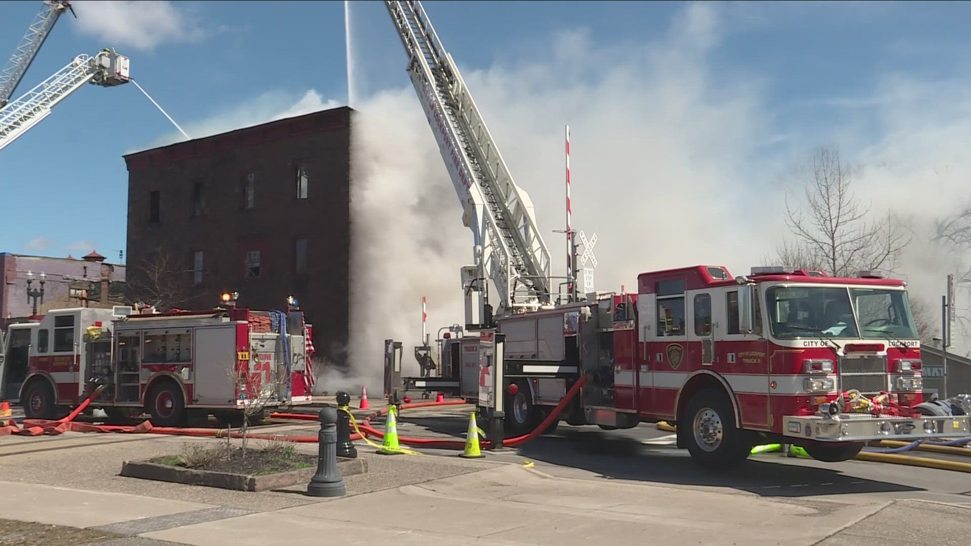 People are being asked to avoid Main Street in the Village of Medina because of a fire.