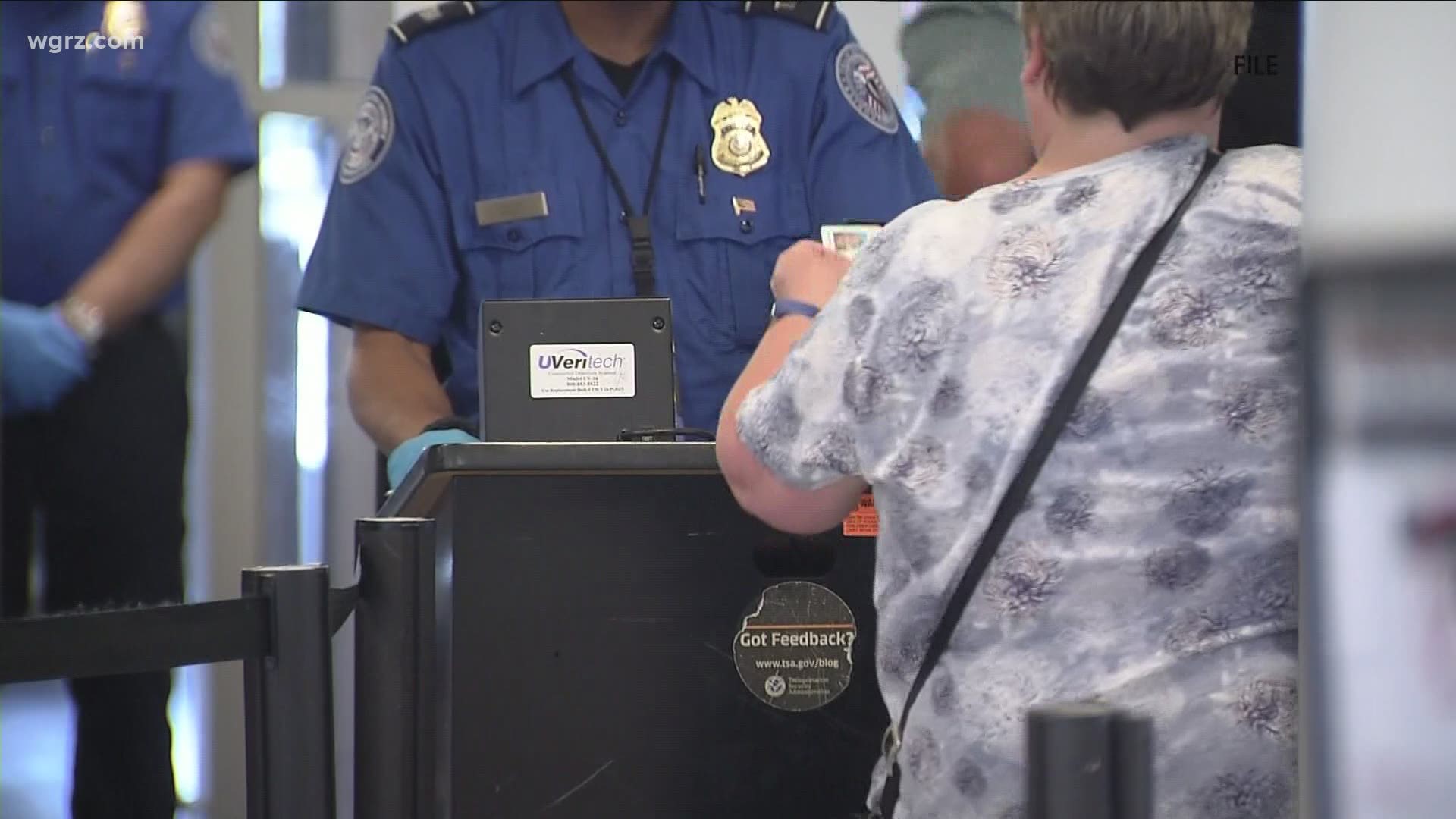 TSA hiring security officers at airports