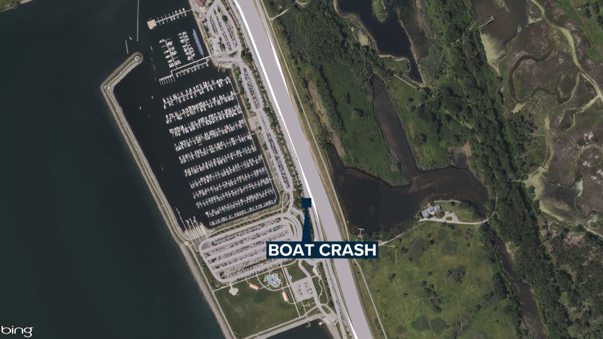 Reakwall Boat crash into breakwall on Buffalo's small boat harbor | wgrz.com