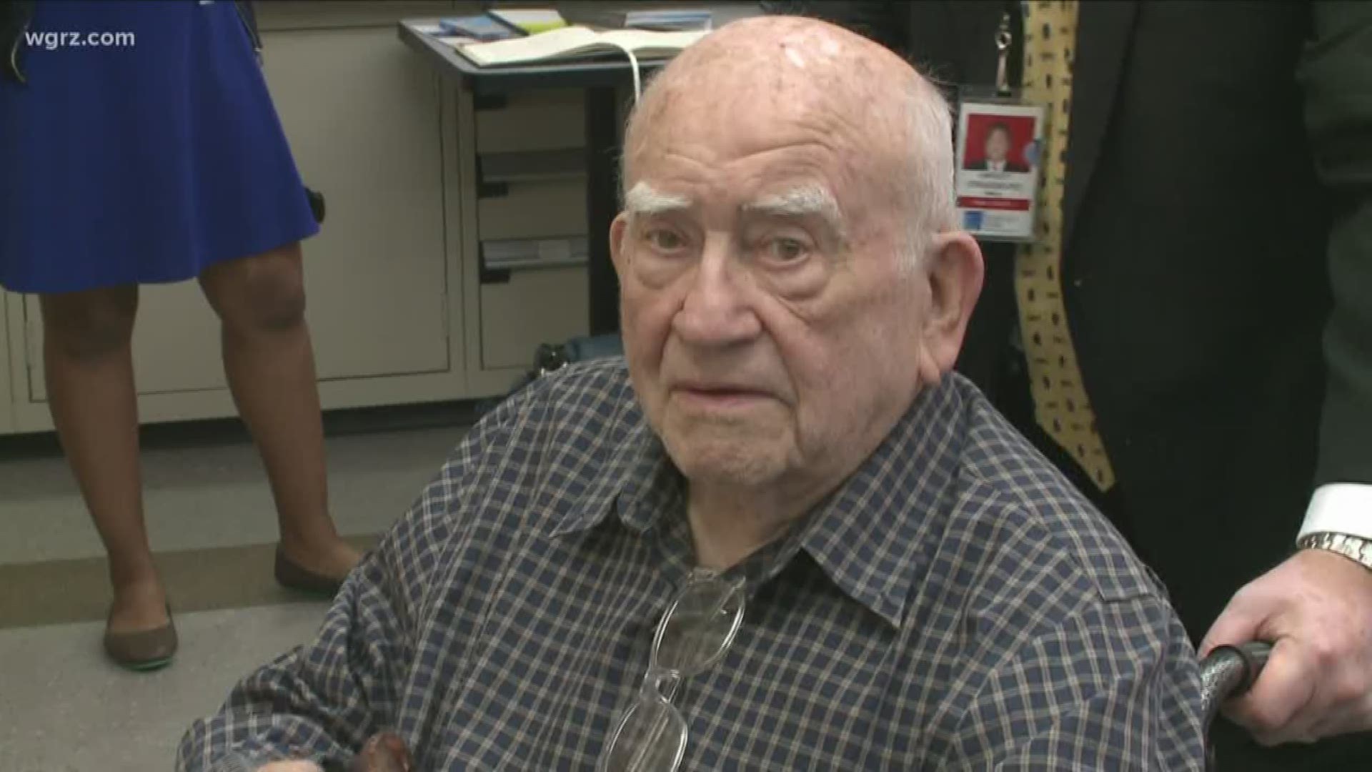 dug days ed asner