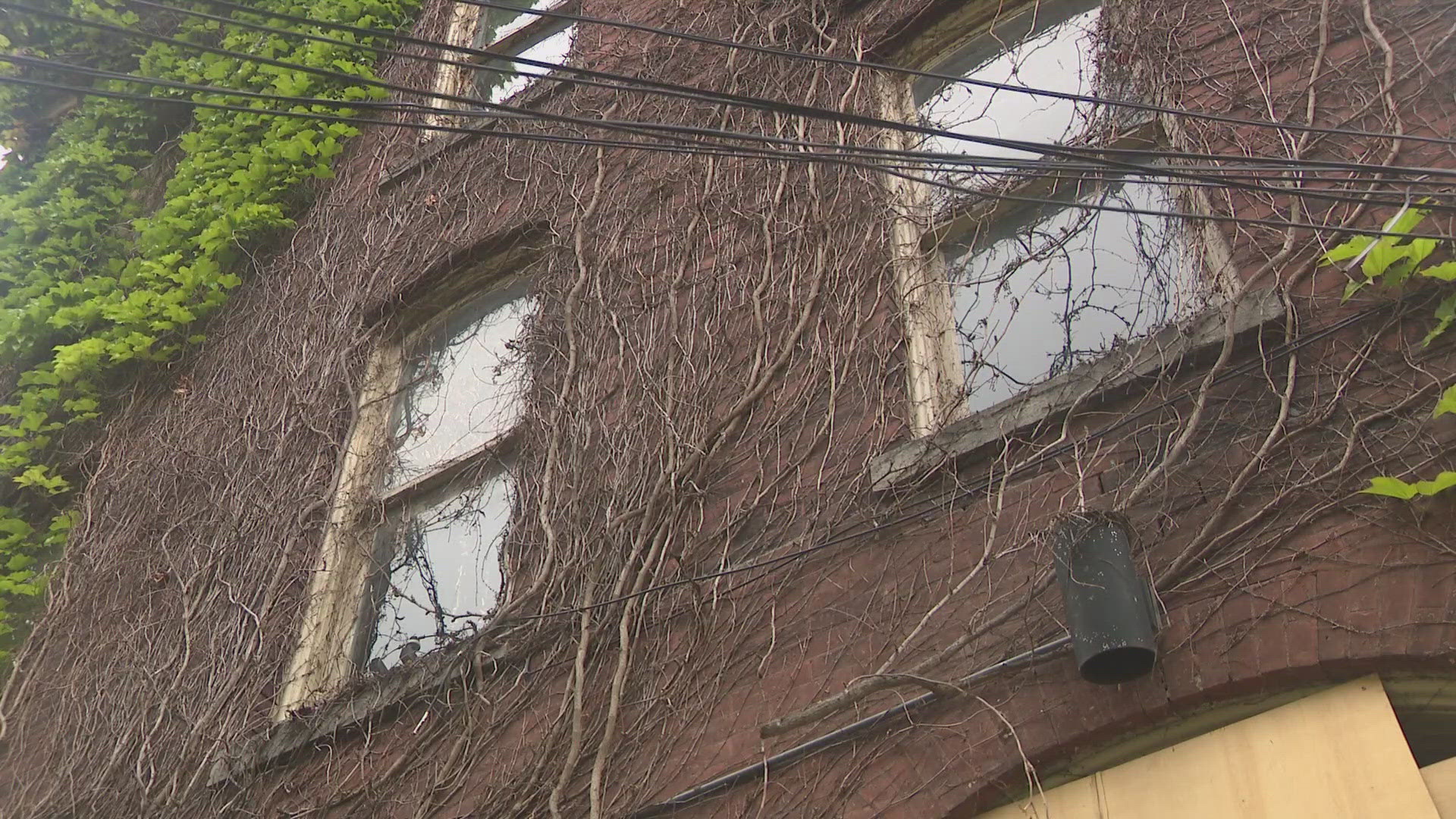 Police have been called to the vacant apartment building on St. Louis Place 88 times in the last 15 years.