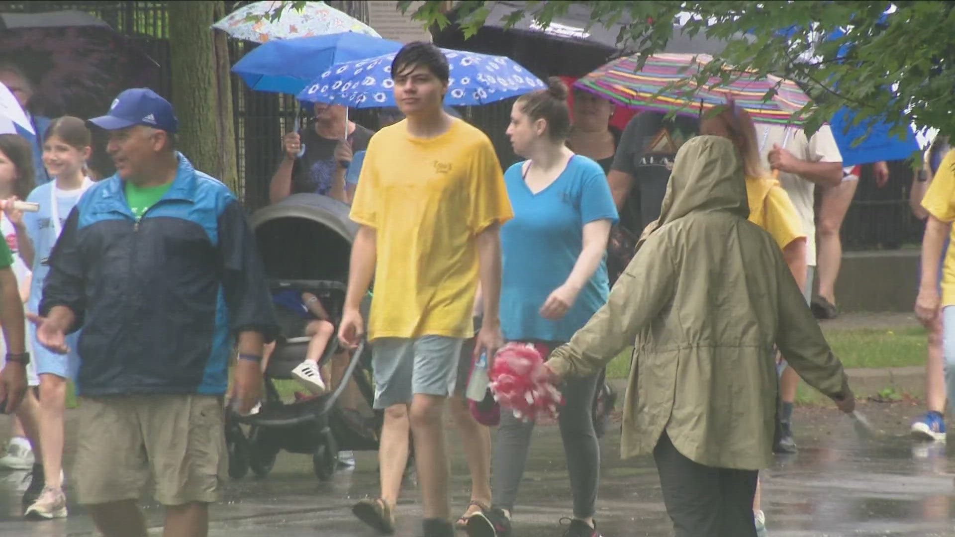 Hundreds of Western New Yorkers came to Delaware Park Saturday morning, to help raise money and awareness for those fighting the disease.