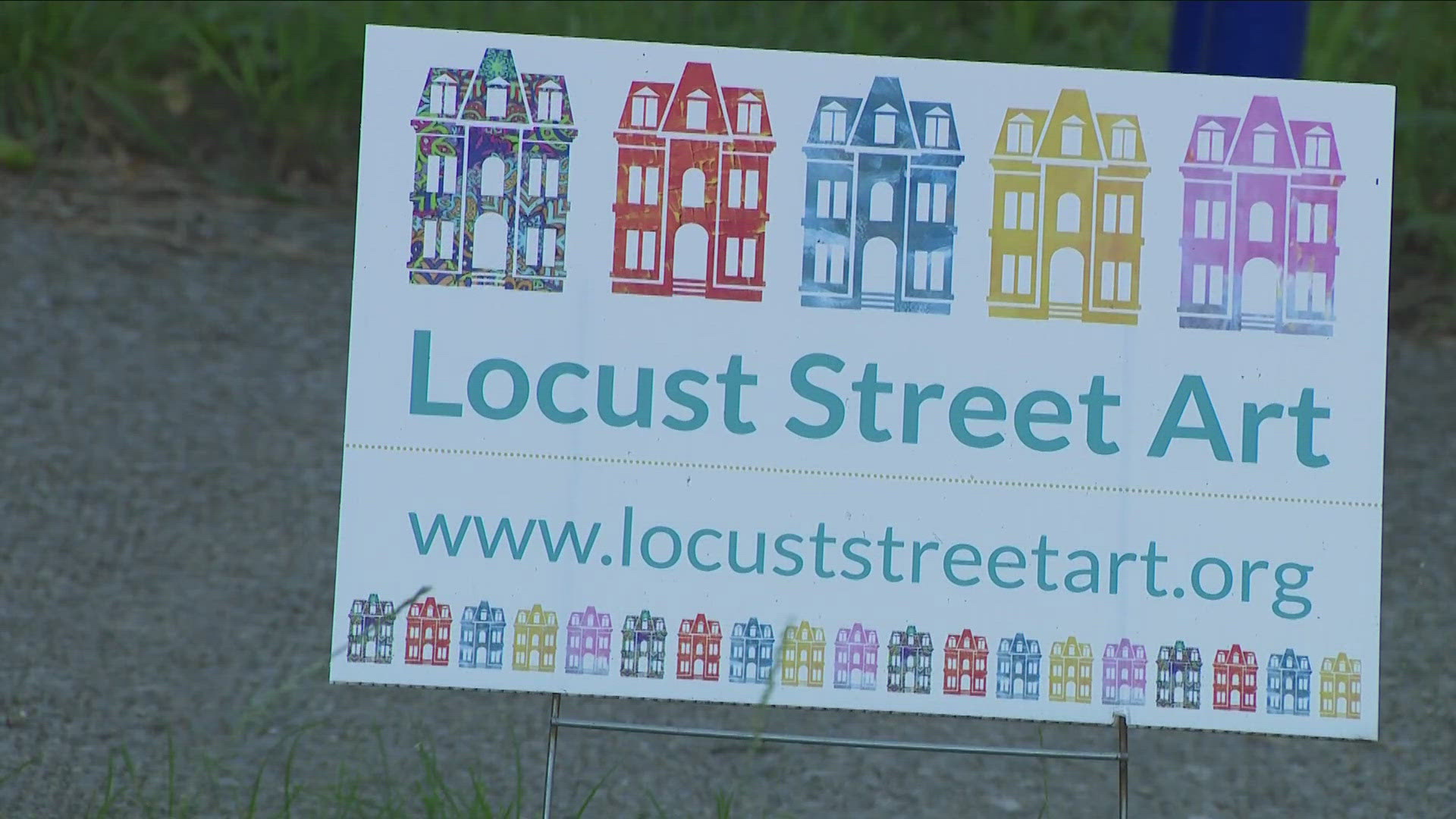 In a text message, an employee from Locust Street Art denied a request for services from a Jewish school in Amherst, claiming it was "pro-Israel."