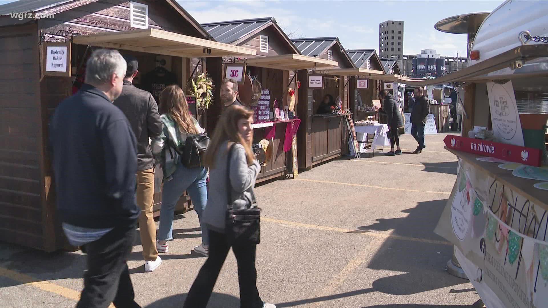 An artisan market in Buffalo welcomed hundreds of folks today to browse around 30 different vendors!