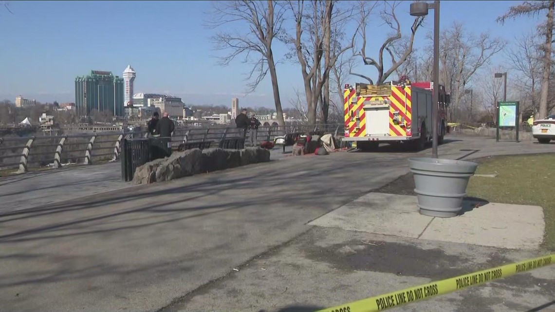 Woman over Niagara Falls | wgrz.com